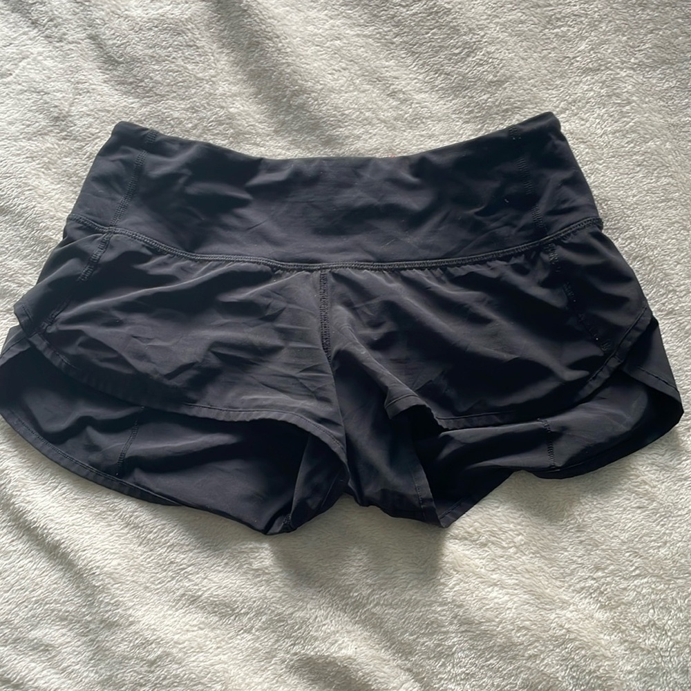 Black Lululemon Speed up Shorts!